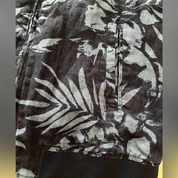 [Tag:L/Ptp:21”]Zara Denim Couture Navy Floral linen Bomber Jacket Lined - Picture 3 of 11